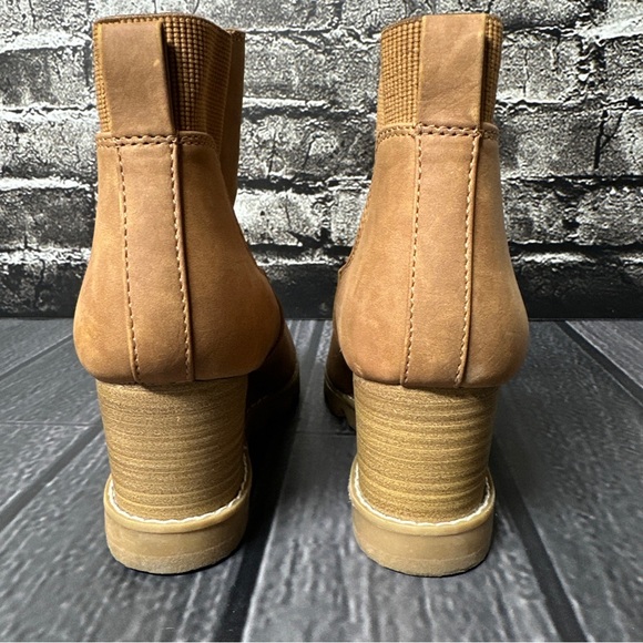 Universal Thread Linda Wedge Cognac size 7.5 Suede Wedge Tan Slip On - Picture 6 of 10